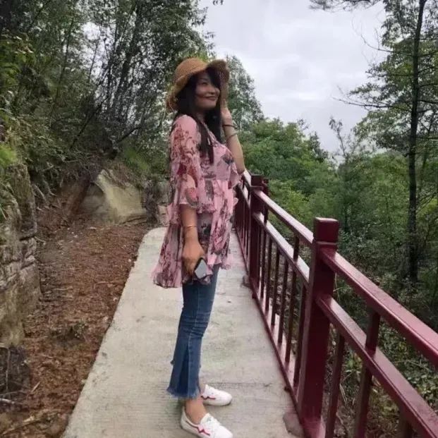 博思花艺婚庆教育，婚庆培训，花艺培训，插花培训，花艺师培训，主持人培训，商务主持人培训，花店运营培训，花店全系统营销，小白开花店，小白学主持，金玺棠婚庆酒店，金玺棠总部，郑州金麻雀教育科技有限公司